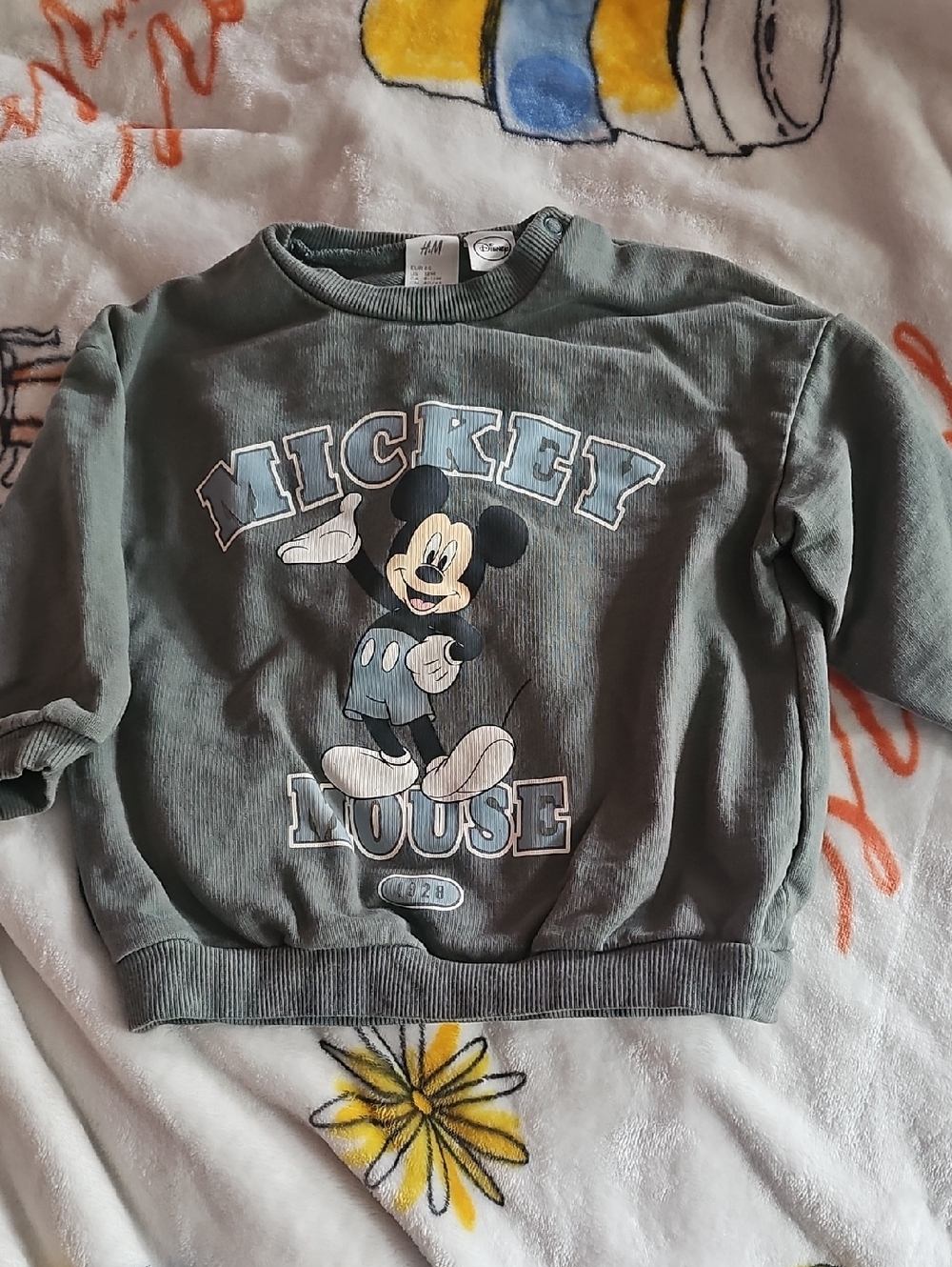 H&M Kids Mickey Mouse Sweatshirt in Sage Green